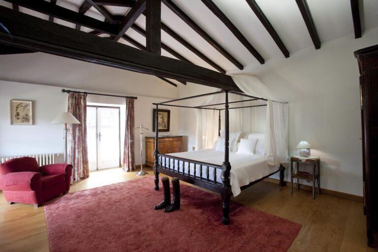 auberge-ostape-1lieu1salle-restaurant-hotel-chambre.jpg
