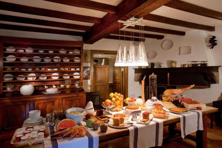 auberge-ostape-1lieu1salle-restaurant-hotel-salle-convention.jpg