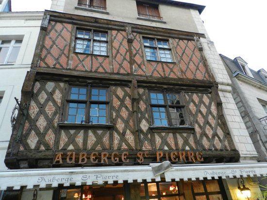 auberge-saint-pierre-1lieu1salle-hotel-restaurant-evenement-facade.jpg