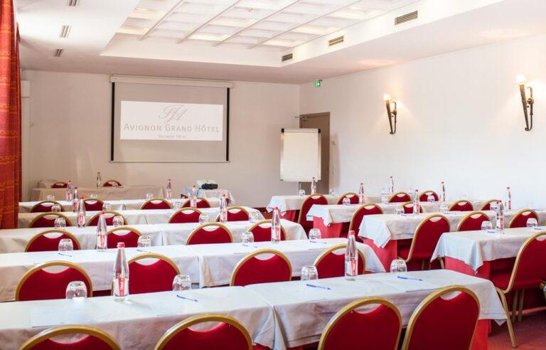 avignon-grand-hotel-1lieu1salle-salle-seminaire.jpg