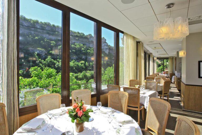 beau-site-1lieu1salle-hotel-restaurant.jpg