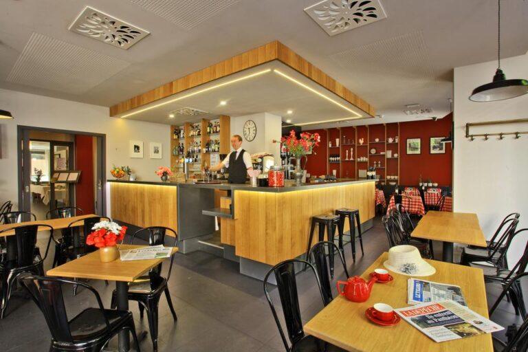 beau-site-1lieu1salle-hotel-restaurant-bar.jpg