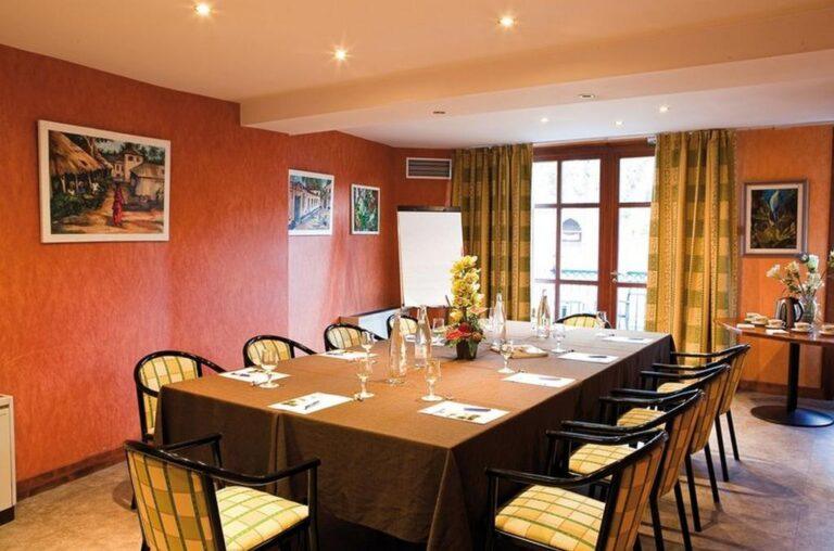 best-western-hotel-le-pont-d-or-1lieu1salle-restaurant-hotel-reunion.jpg