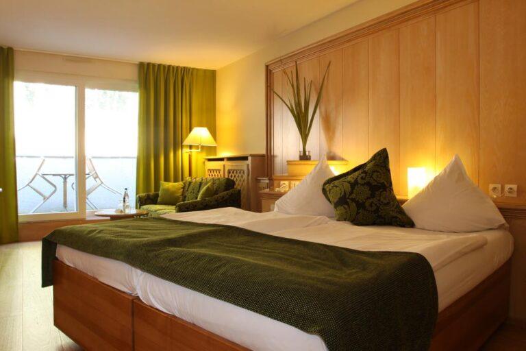 bio-et-spahotel-spa-hotel-la-clairiere-1lieu1salle-restaurant-chambre.jpg