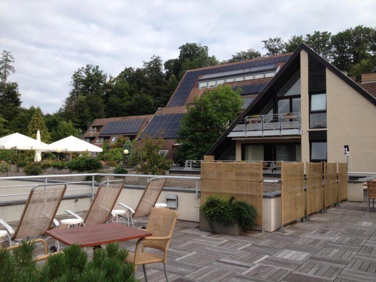 bio-et-spahotel-spa-hotel-la-clairiere-1lieu1salle-restaurant-reunion-exterieur.jpg