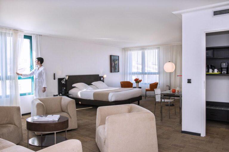 bw-best-western-masqhotel-1lieu1salle-seminaire-chambre.jpg