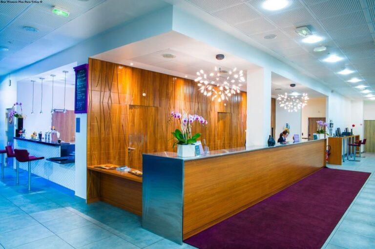 bw-best-western-plus-paris-velizy-1lieu1salle-hotel-restaurant-accueil.jpg