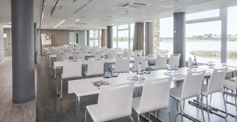 carnac-thalasso-et-spa-resort-hotel-1lieu1salle-salle-de-reunion.jpg