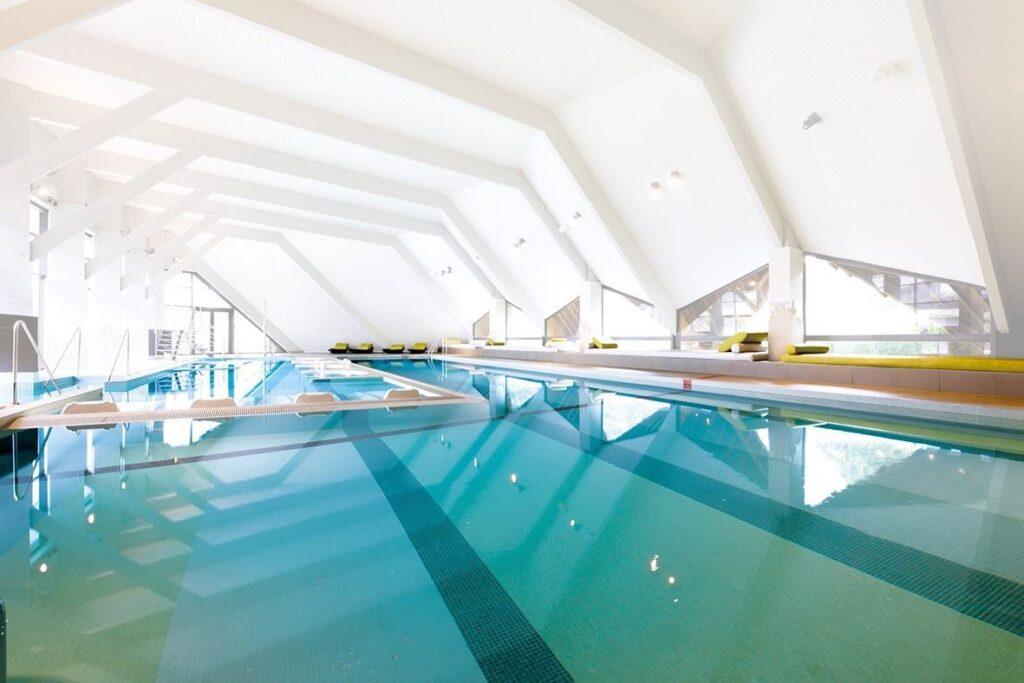 carnac-thalasso-et-spa-resort-hotel-1lieu1salle-seminaire-spa.jpg