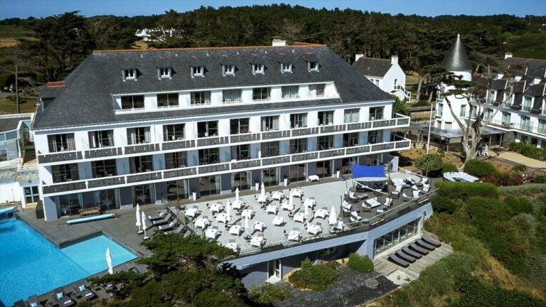 castel-clara-1lieu1salle-hotel-restaurant-conference-exterieur.jpg