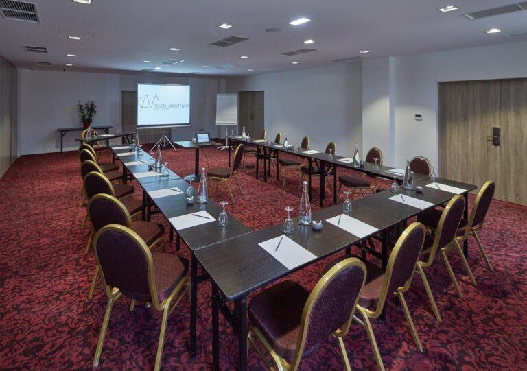 castel-maintenon-1lieu1salle-hotel-restaurant-reunion-evenement-conference-seminaire.jpg