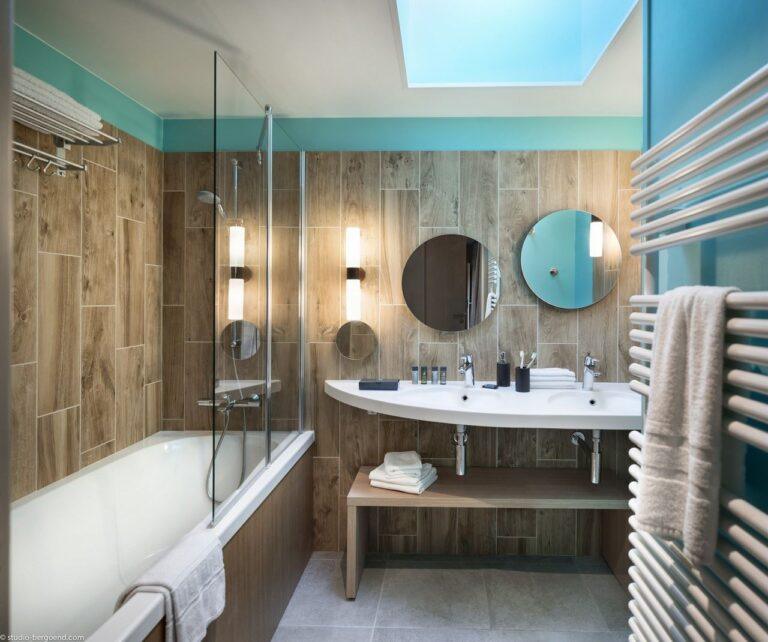center-parcs-domaine-le-bois-aux-daims-1lieu1salle-SDB.jpg