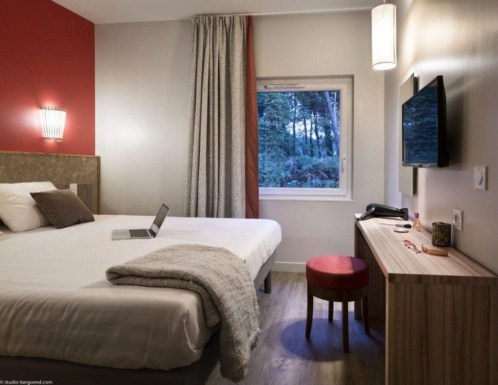 center-parcs-domaine-le-bois-aux-daims-1lieu1salle-chambre2.jpg