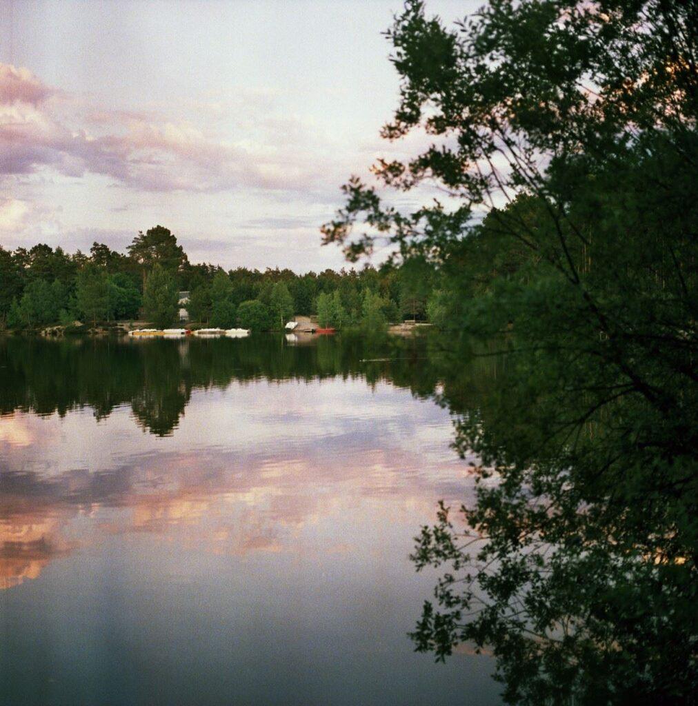 center-parcs-les-hauts-de-bruyeres-1lieu1salle-conventions-lac.jpg