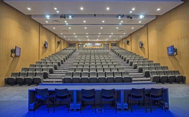 centre-national-du-football-de-clairefontaine-1lieu1salle-theatre.jpg