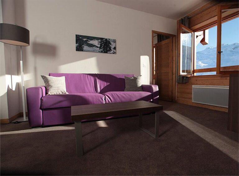chalet-du-mont-vallon-spa-resort-1lieu1salle-salle-conference.jpeg
