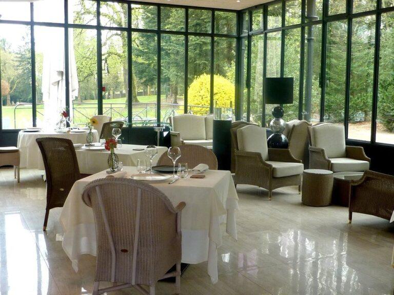chateau-de-la-dame-blanche-1lieusalle-restaurant.jpg