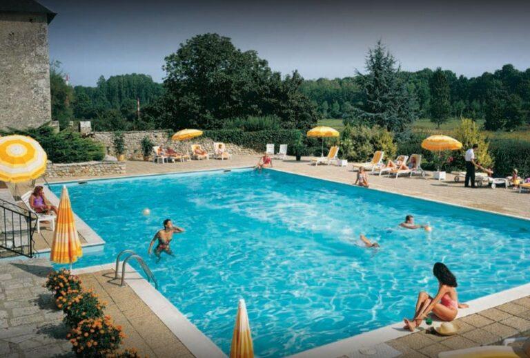 chateau-de-perigny-1lieu1salle-piscine.jpg
