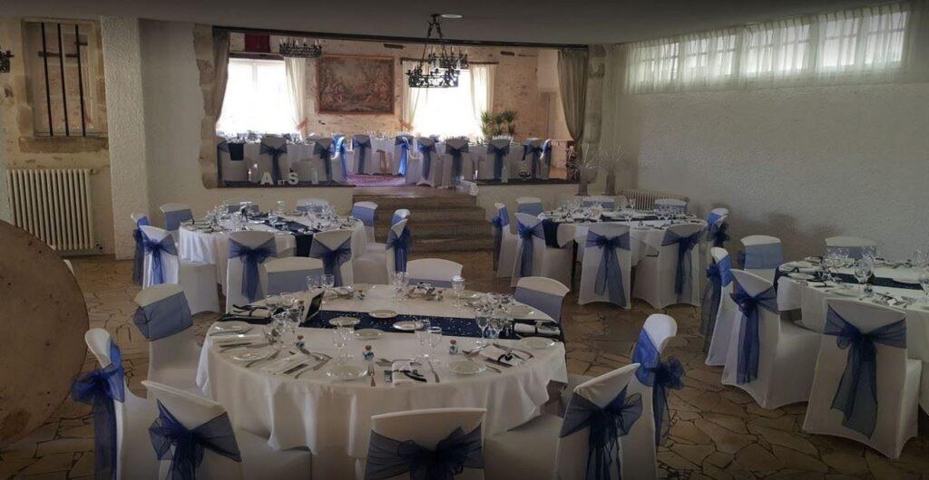 chateau-de-perigny-1lieu1salle-restaurant.jpg
