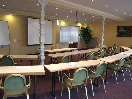 chateau-de-pourtales-1lieu1salle-restaurant-hotel-evenements.jpg