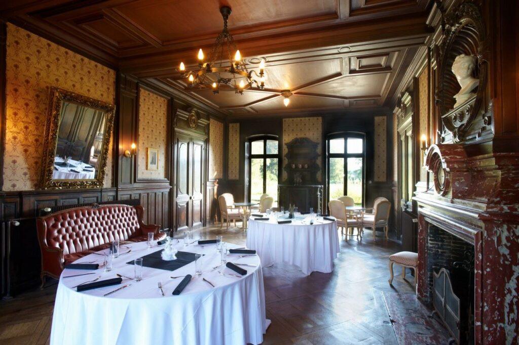 chateau-de-pourtales-1lieu1salle-restaurant-hotel-restauration.jpg