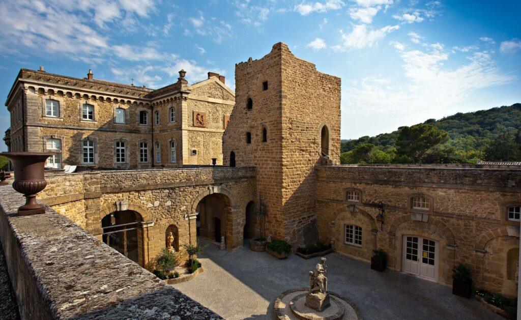 chateau-de-rochegude-olevene-hotel-restaurant-seminaire.jpg