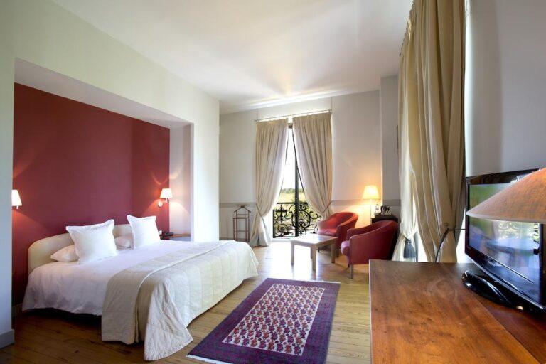 chateau-grattequina-1lieu1salle-chambre.jpg