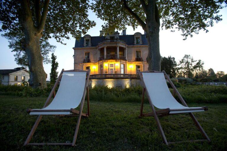 chateau-grattequina-1lieu1salle-exterieur.jpg