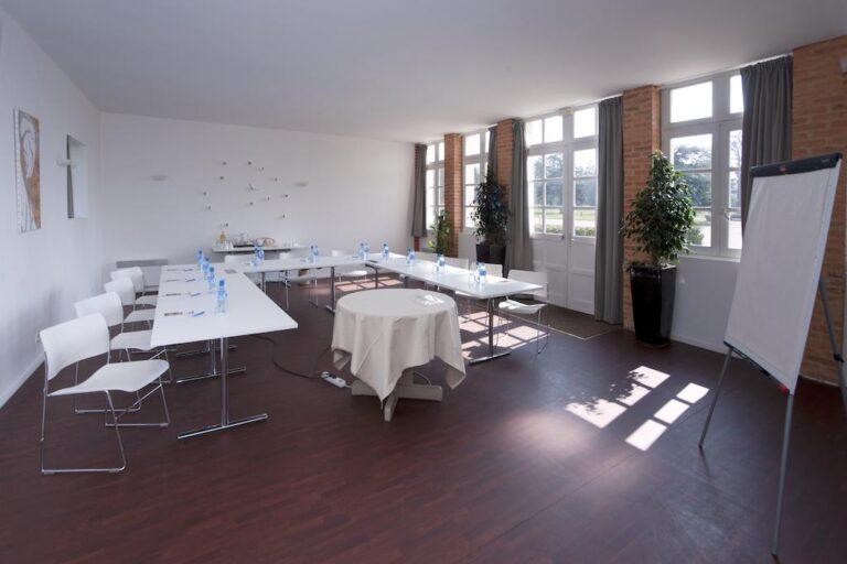 chateau-le-mans-country-club-1lieu1salle-restaurant-hotel-convention-ragotterie.jpg