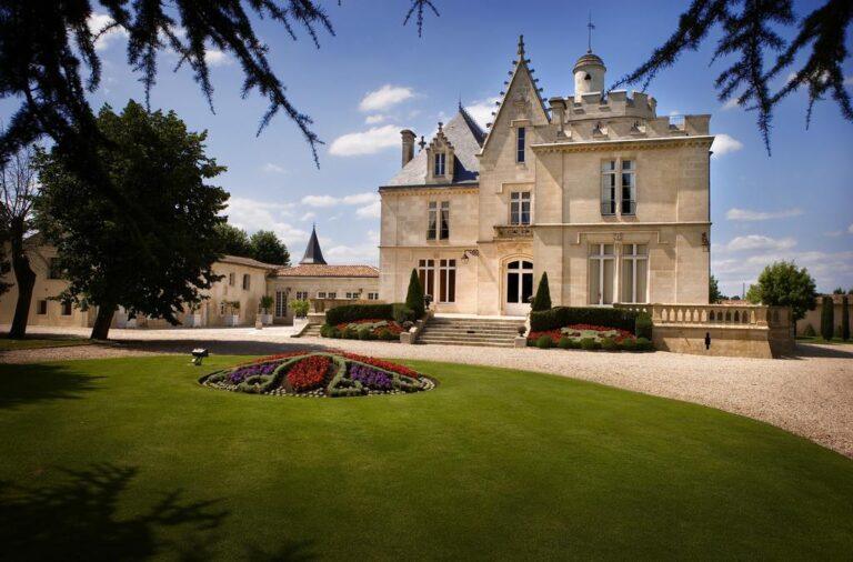 chateau-pape-clement-1lieu1salle-hotel-restaurant.jpg
