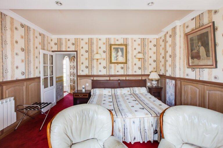 chateau-val-1lieu1salle-chambre.jpg