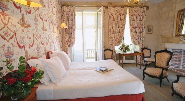 chateau-de-la-bourdaisiere-1lieu1salle-restaurant-hotel-reunion-chambre.jpg