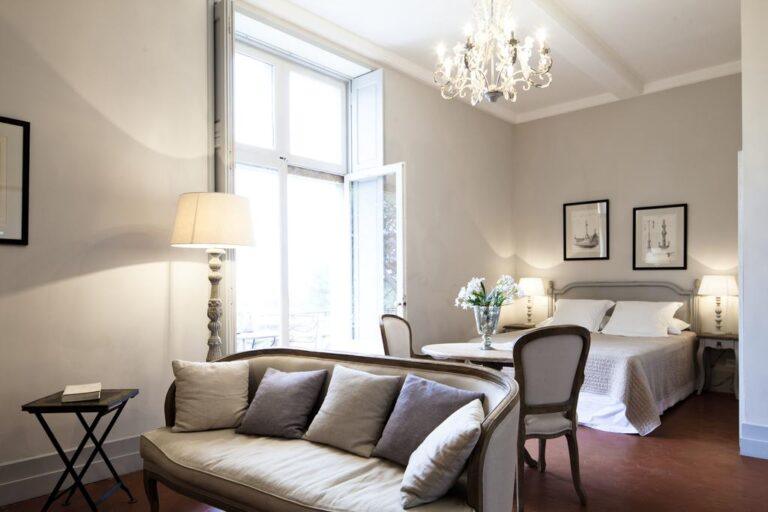 chateau-les-carrasses-1lieu1salle-suite.jpg