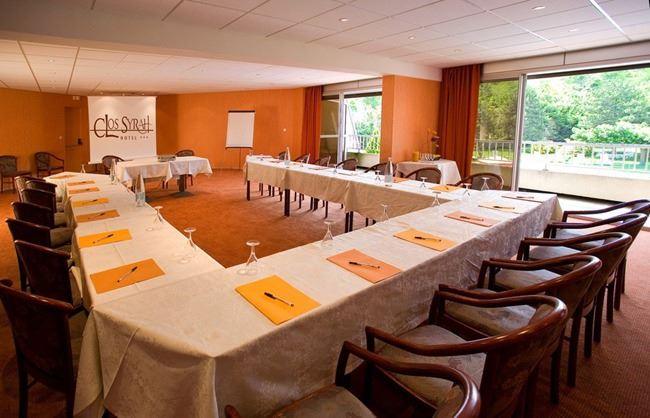 clos-syrah-1lieu1salle-hotel-restaurant-reunion-events.jpg