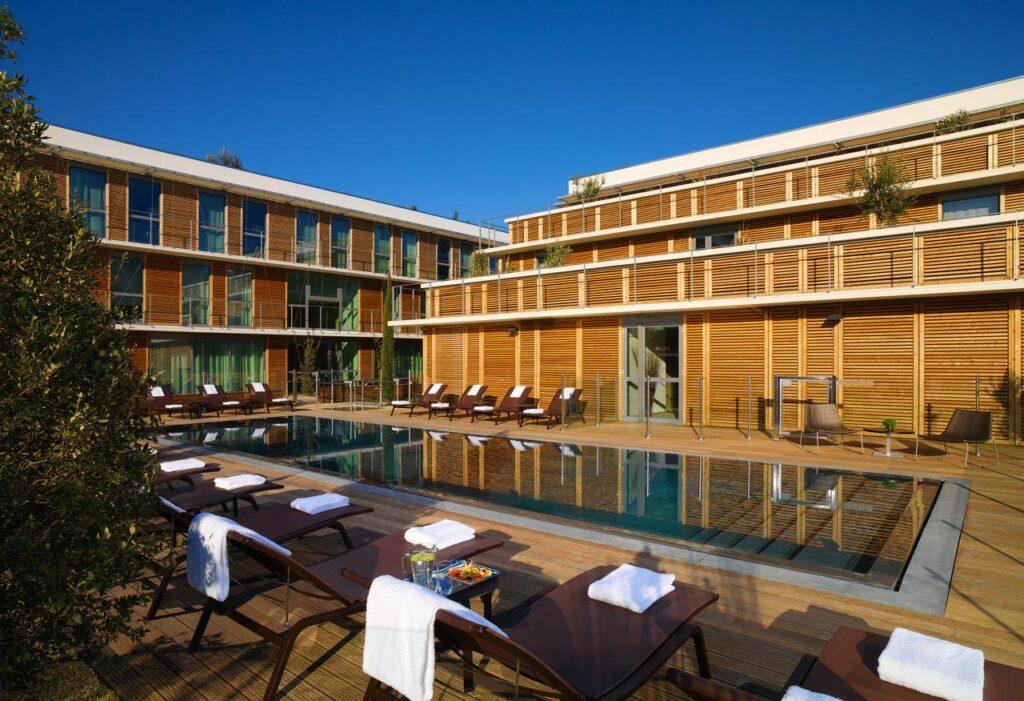 courtyard-by-marriott-montpellier-1lieu1salle-batiment.jpg