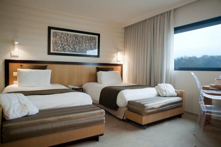crowne-plaza-lille-1lieu1salle-chambre-double.jpg