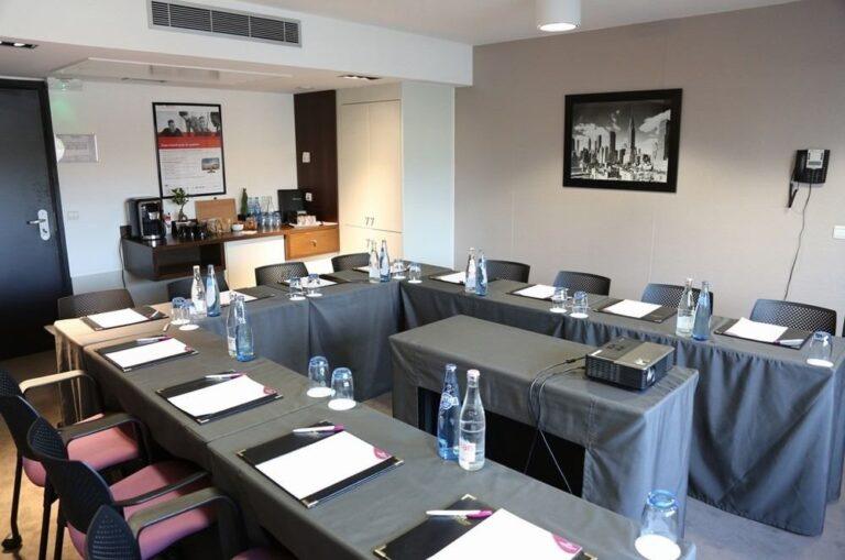 crowne-plaza-lille-1lieu1salle-reunion.jpg
