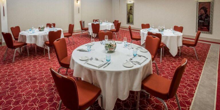 crowne-plaza-montpellier-corum-1lieu1salle-banquet.jpg