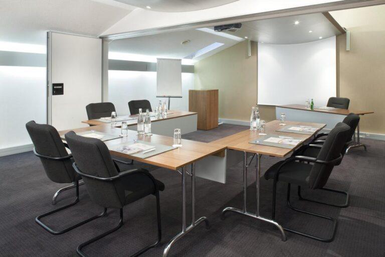 crowne-plaza-toulouse-1lieu1salle-reunion.jpg