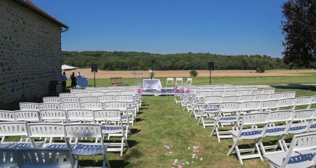 domaine-de-brunel-1lieu1salle-reunions.jpg