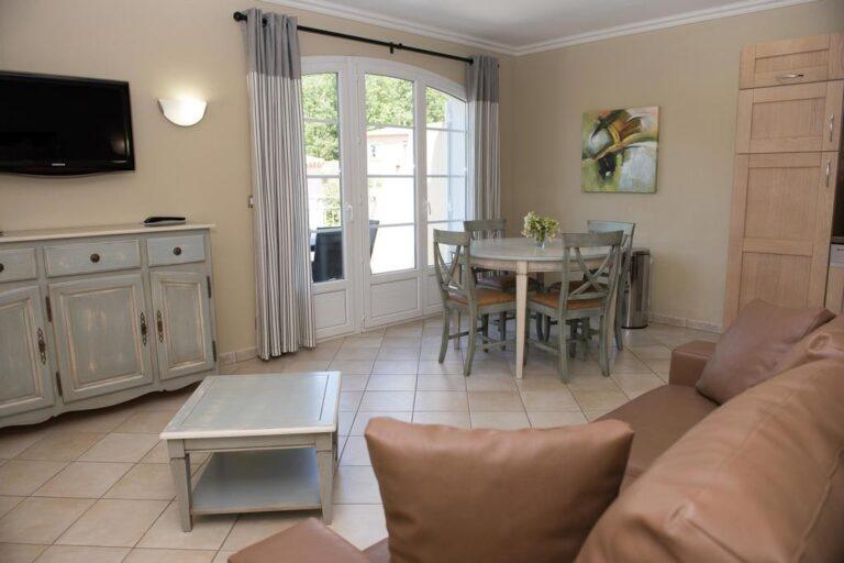 domaine-de-camiole-1lieu1salle-restaurant-hotel-evenements-chateau.jpg
