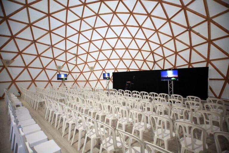 domaine-de-chantesse-1lieu1salle-hotel-restaurant-congres-events-seminaires.jpg
