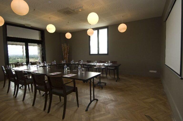 domaine-de-la-corniche-1lieu1salle-salles.jpg