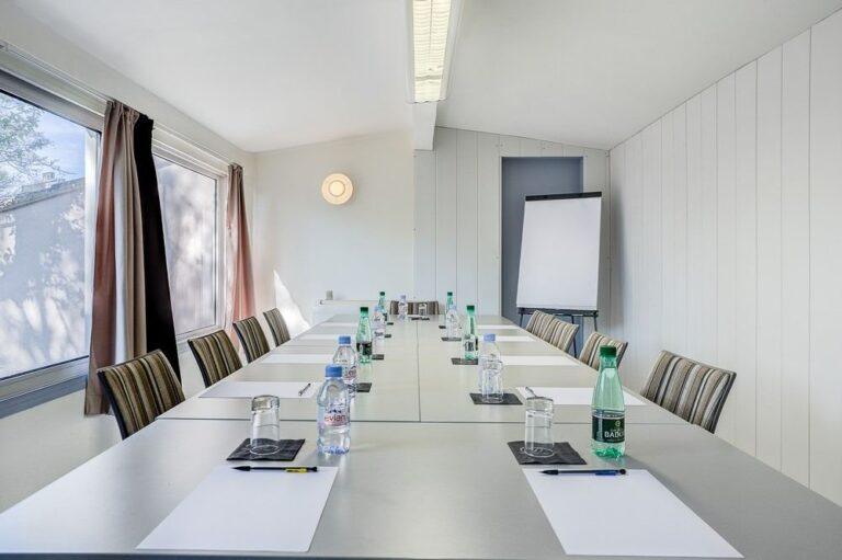 domaine-de-la-petite-isle-1lieu1salle-salle-seminaire.jpg
