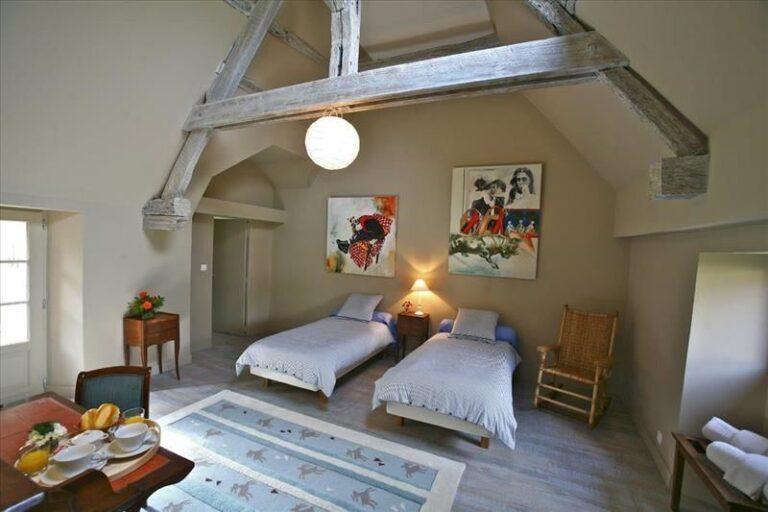 domaine-de-la-trigaliere-1lieu1salle-hotel-restaurant-reunion-chambre.jpg