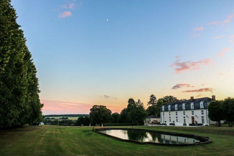 domaine-de-montchevreuil-1lieu1salle-hotel-domaine-exterieur.jpg