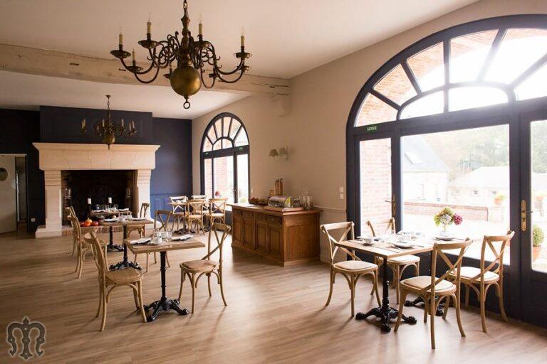 domaine-de-montchevreuil-1lieu1salle-hotel-salon.jpg