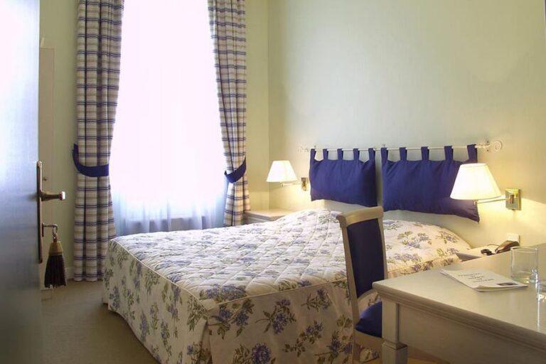 domaine-de-valaudran-1lieu1salle-hotel-restaurant-conference-chambre.jpg