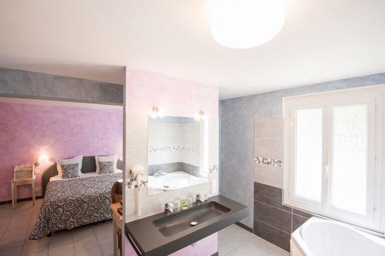 domaine-de-valaudran-1lieu1salle-hotel-restaurant-reunion-chambre.jpg