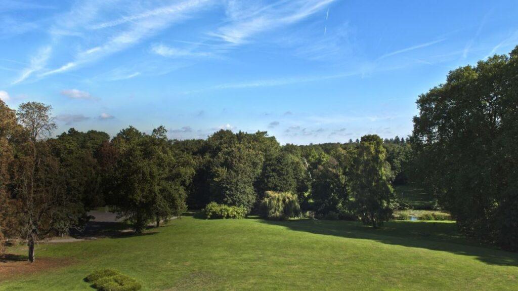 domaine-fremigny-1lieu1salle-parc2.jpg